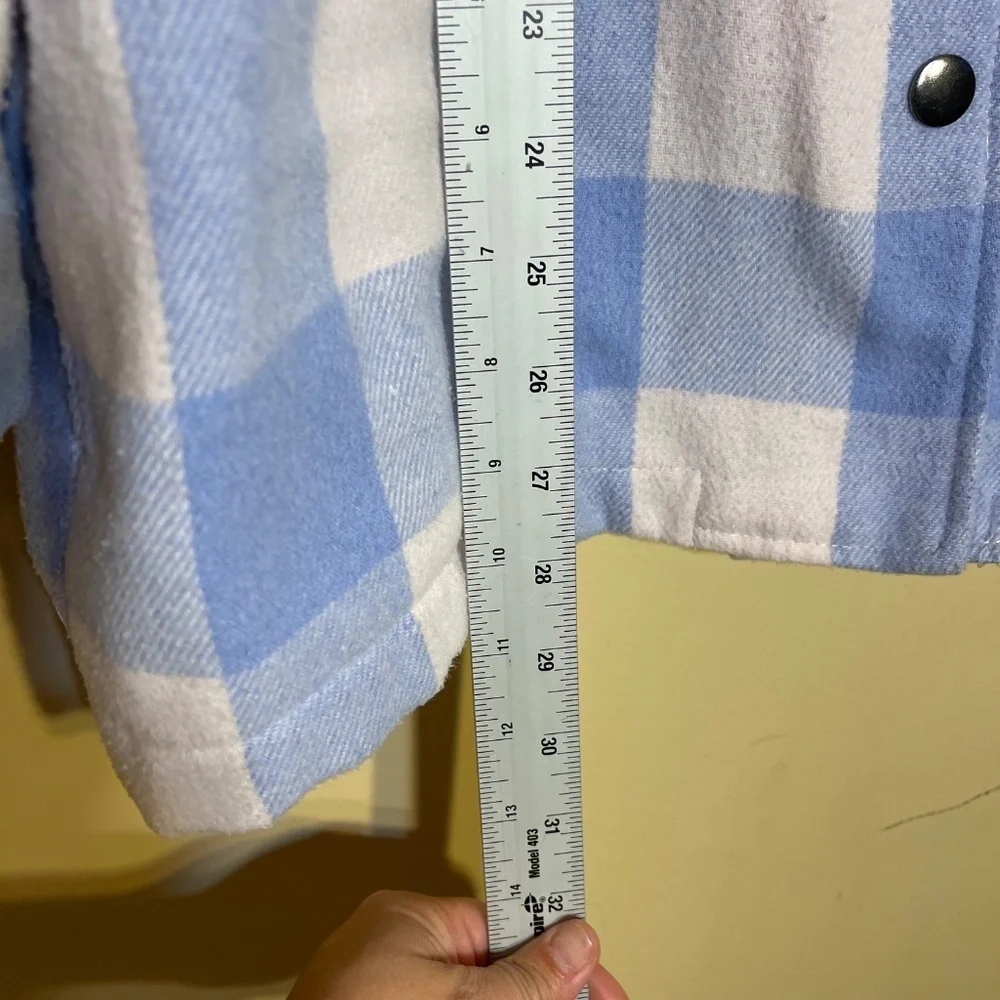 Men’s Blue & White Plaid Flannel Shirt Jacket